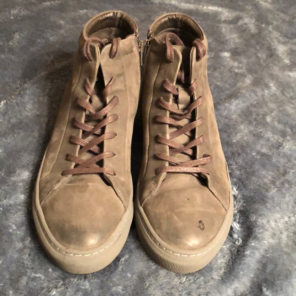Brusque shoes